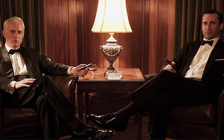 Mad Men: φινάλε σε 2 μέρη και με σεναριογράφο τον Ρόμπερτ Τάουνι