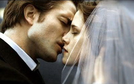 «Βρέχει» τραγούδια για τους φαν του «Twilight Saga»