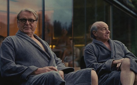 Ο Φρανκ και ο Καρλ του «Succession» ξανά μαζί στο «Elderwood»