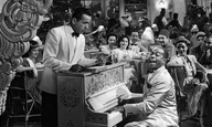 «Play it one last time Sam»: στο σφυρί το πιάνο της Casablanca