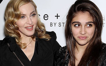 Madonna: το καλό της ταινίας πάνω από την μητρική αγάπη!