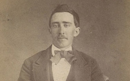 Ο Νίκολας Κέιτζ «βαμπίρ» και Τζον Τραβόλτα «ταξιδιώτης του χρόνου»