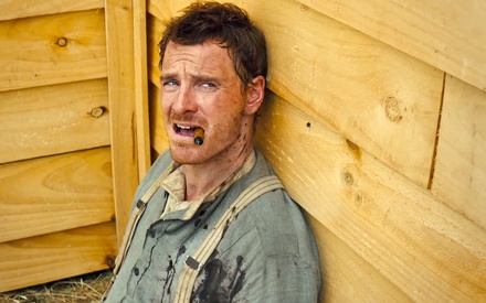 «Slow West»: Ετσι νίκησε ο Μάικλ Φασμπέντερ την Αγρια Δύση!  