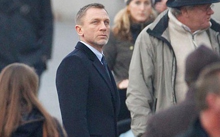 Ο Ντάνιελ Κρεγκ στα γυρίσματα του «Skyfall». Δείτε τις φωτογραφίες.