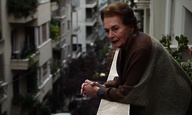 O Τίμων Κουλμάσης μιλάει στο Flix για το «Πορτραίτο του Πατέρα σε Καιρό Πολέμου»