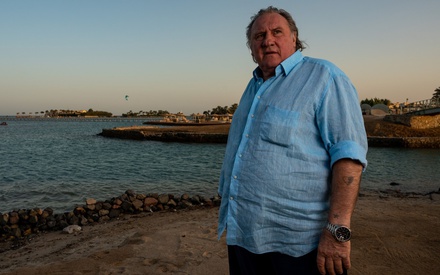 Ποινική δίωξη κατά του Ζεράρ Ντεπαρντιέ για βιασμό και σεξουαλική επίθεση
