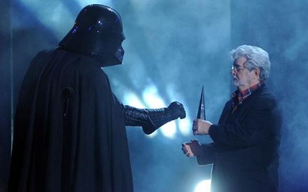 Τζορτζ Λούκας: εμφάνιση-έκπληξη στα Scream Awards!