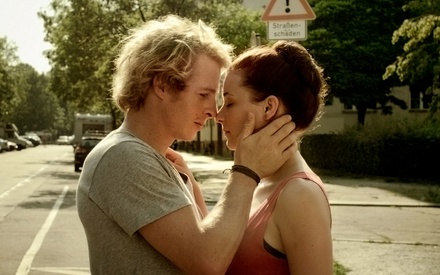 Φεστιβάλ Δράμας 2012: «Kiss me Lower» της Ελένης Κατσώνη