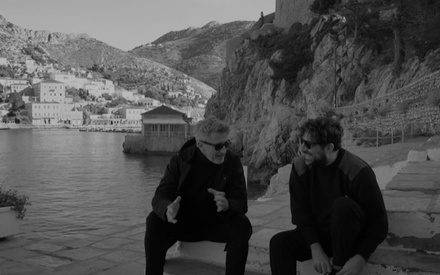 Πάβελ Παβλικόφσκι, Γιώργος Ζώης και «Αρκάντια» σ' ένα ασπρόμαυρο πλάνο στην Υδρα