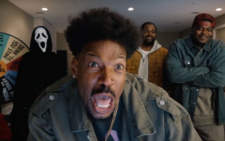 Ο Ghostface γίνεται ανέκδοτο για άλλη μια φορά στο «Scary Movie 6»