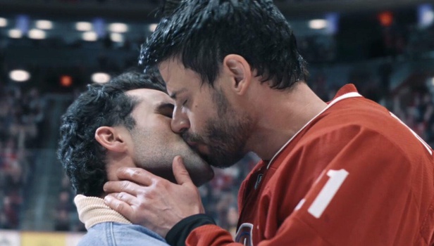 Ενα φιλί για 10 με τόνο