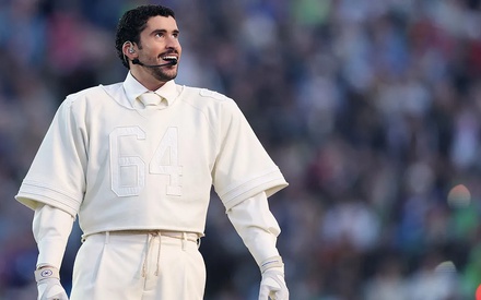 Bad Bunny: Πώς το ημίχρονο του Super Bowl γίνεται αντίδοτο στον ρατσισμό