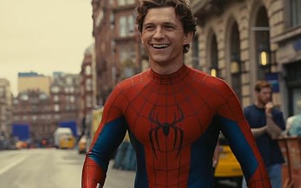 Ο Σπάιντερ-Μαν αντιμέτωπος με μια ζωή που συνεχίζεται χωρίς εκείνον στις πρώτες σκηνές του «Spider-Man: Brand New Day»