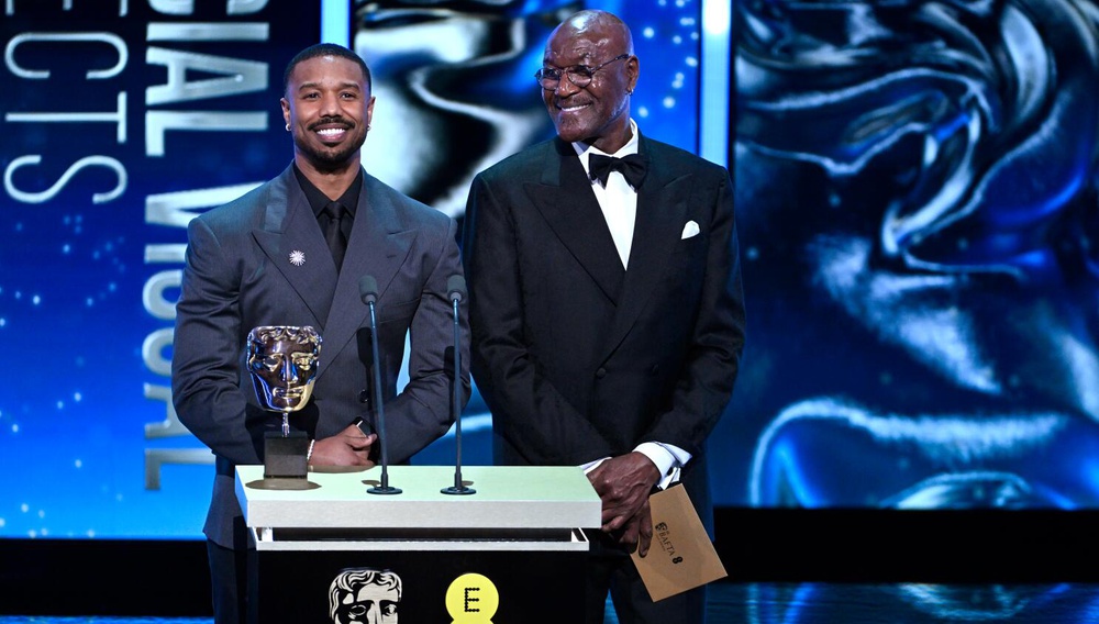 Τα BAFTA και ο Τζον Ντείβιντσον ζητούν επίσημα συγγνώμη για ρατσιστικό ξέσπασμα κατά τη διάρκεια της τελετής