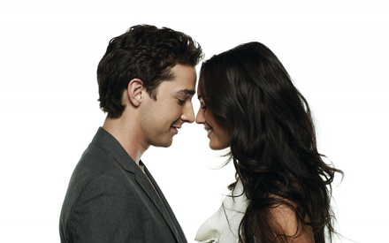 Σάια ΛαΜπεφ: kiss and tell