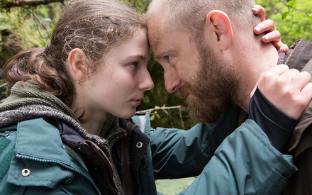 Με το «Leave No Trace», η Ντέμπρα Γκράνικ επιμένει σε δυνατό ανεξάρτητο σινεμά