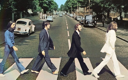 Οι «Beatles» του Σαμ Μέντες ξαναπερπατούν στην Abbey Road