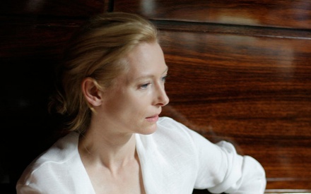 H Τίλντα Σουίντον στην καινούρια ταινία του Γουες Αντερσον