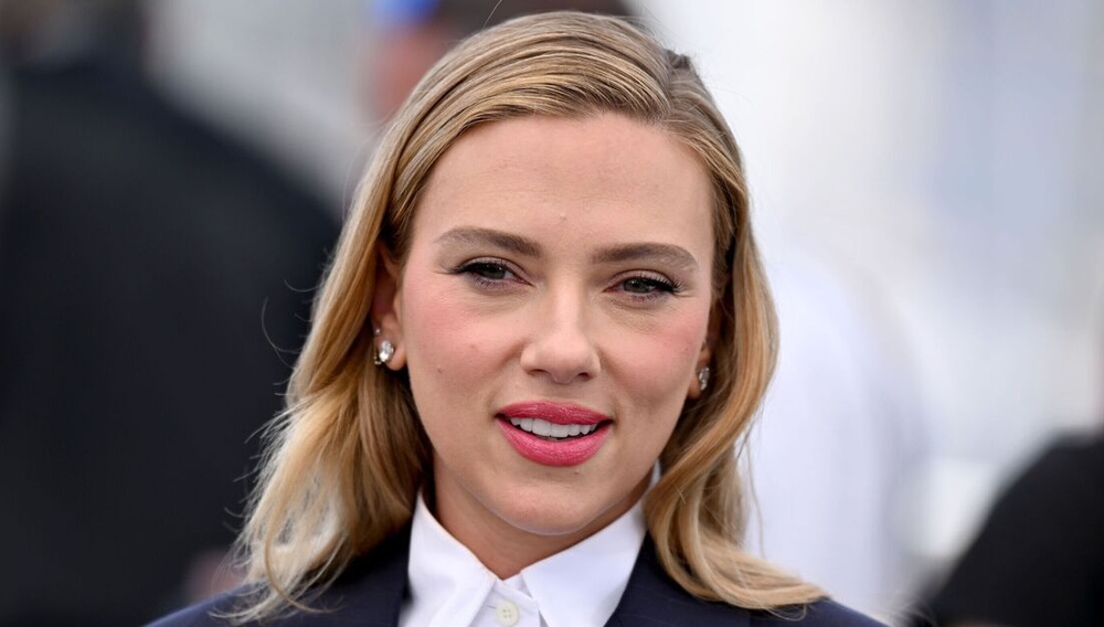 Η Σκάρλετ Τζοχάνσον έτοιμη να ξορκίσει το κακό