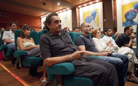 Νύχτες Πρεμιέρας Conn-X: Κυριακή με Τρίτη, τα dessous